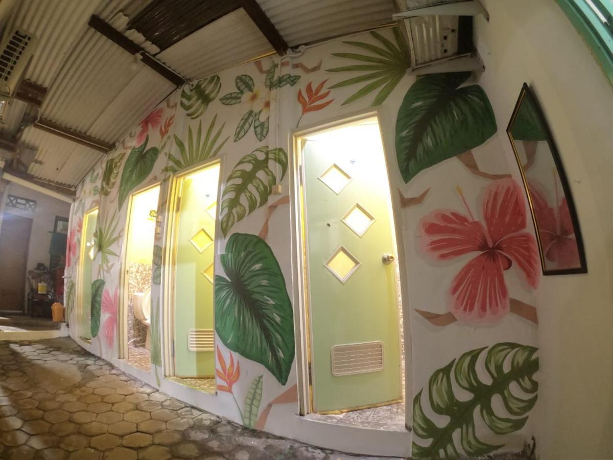 Laura'S Backpacker 523 Hostel Yogyakarta Exterior foto