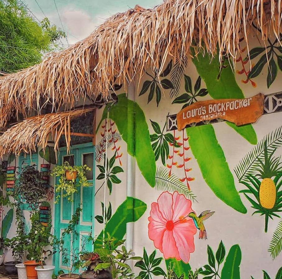 Laura'S Backpacker 523 Hostel Yogyakarta Exterior foto